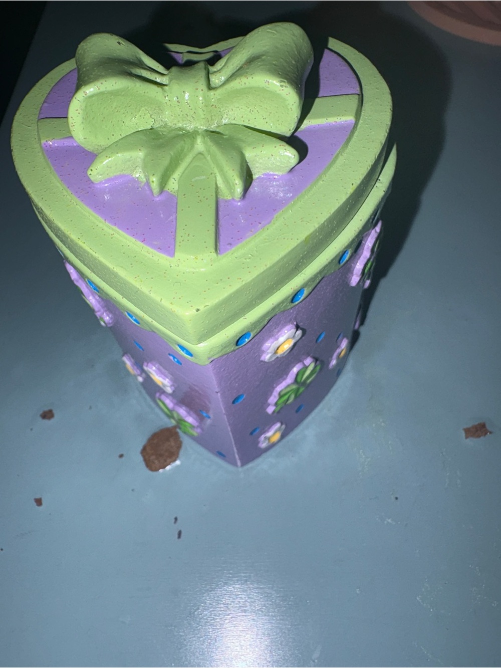 Claire's vintage trinket box